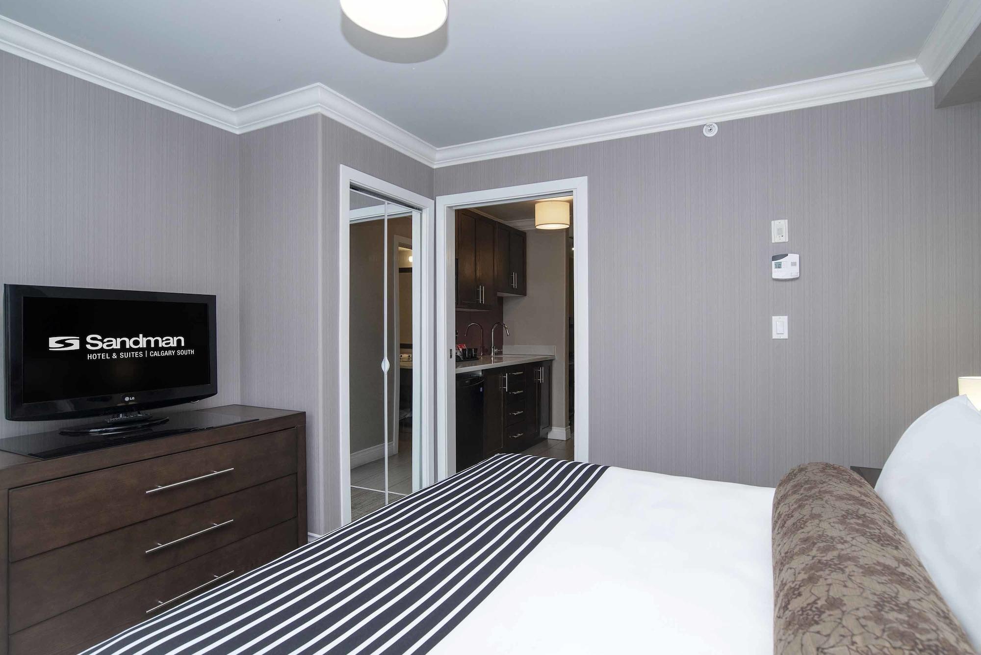 Sandman Hotel & Suites Calgary South Exterior foto