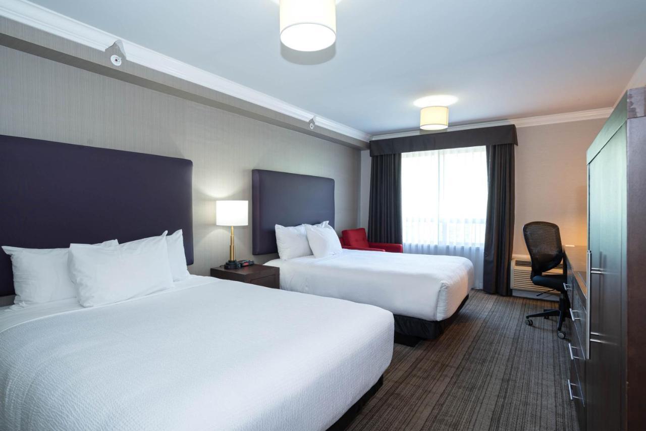 Sandman Hotel & Suites Calgary South Exterior foto