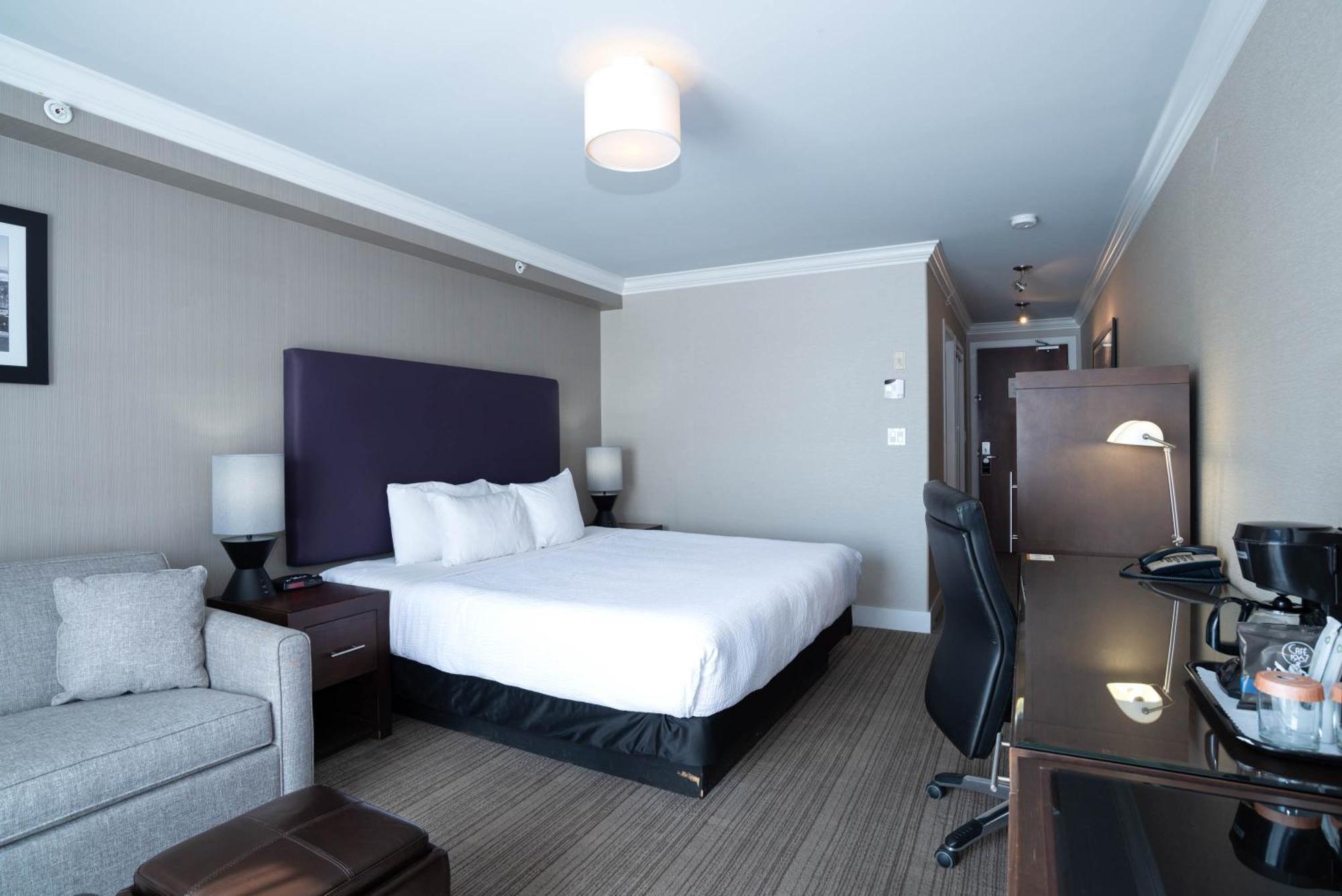 Sandman Hotel & Suites Calgary South Exterior foto
